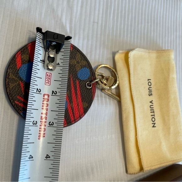Louis Vuitton. RARE Limited Edition Jungle Dots Bag Charm. Statement piece! - Picture 10 of 10